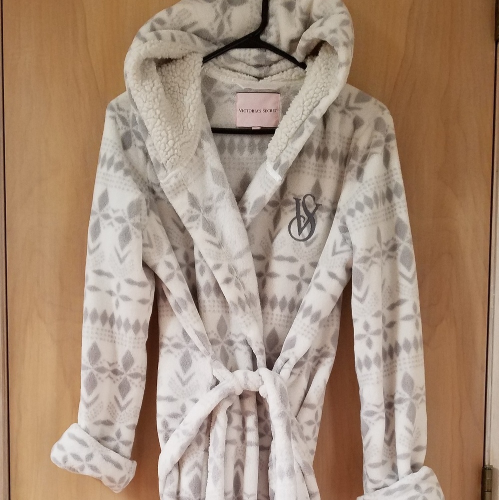 Victoria's Secret Robe sm